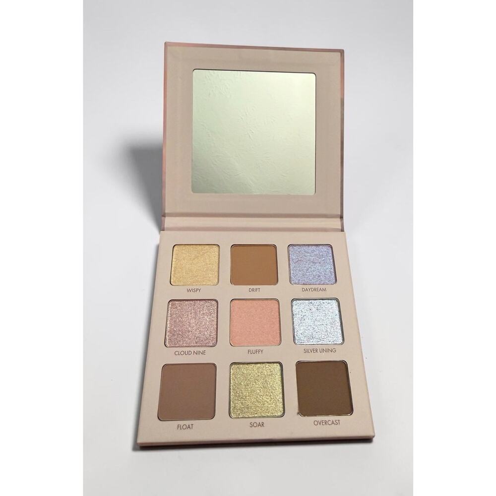 Wander Beauty In The Clouds Eyeshadow Palette 9 Shade Matte Shimmer NIB